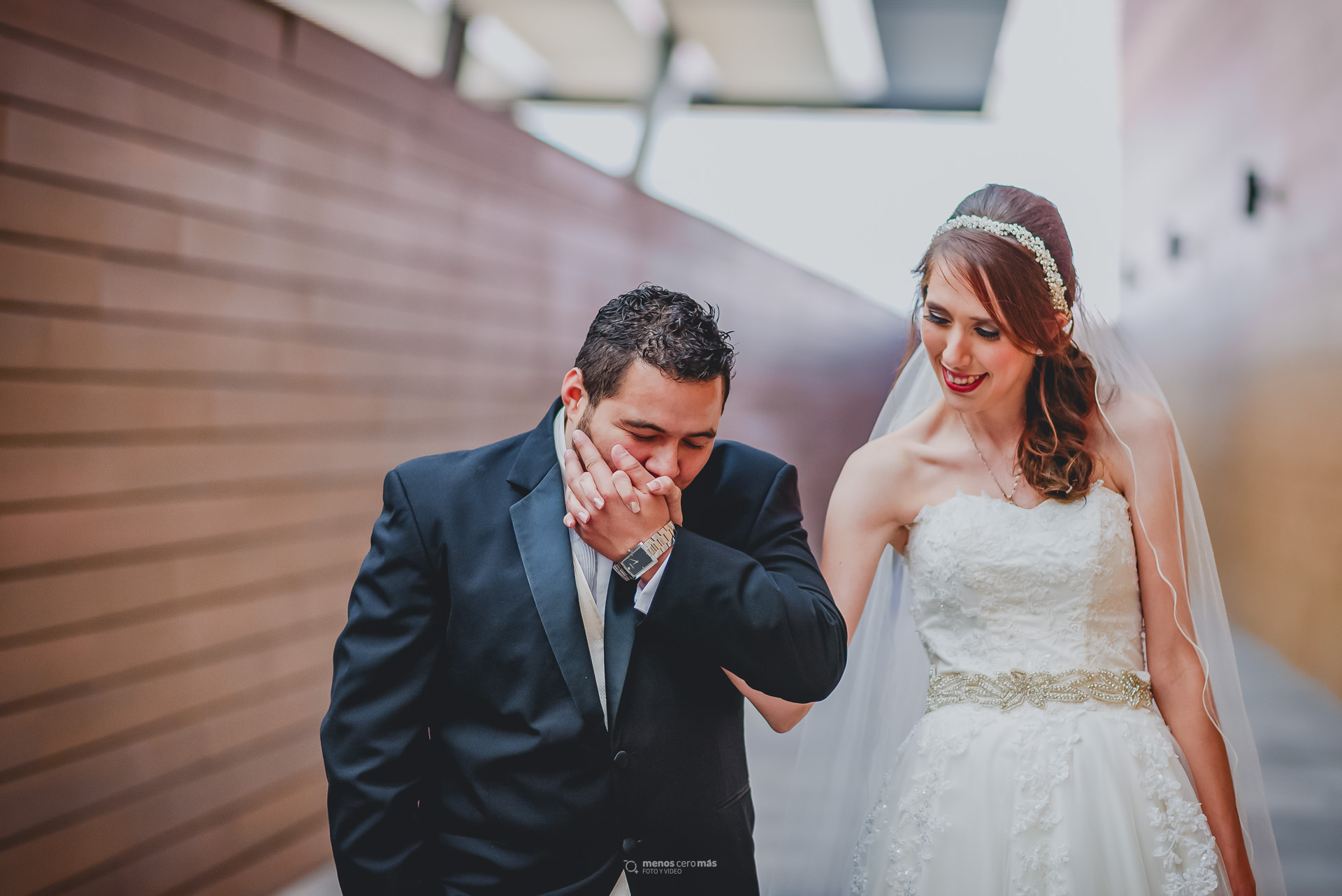 Testimonial de Myrthata V. de servicio de fotografía de menosceromás en su despedida de soltera, sesión informal, boda y babyshower