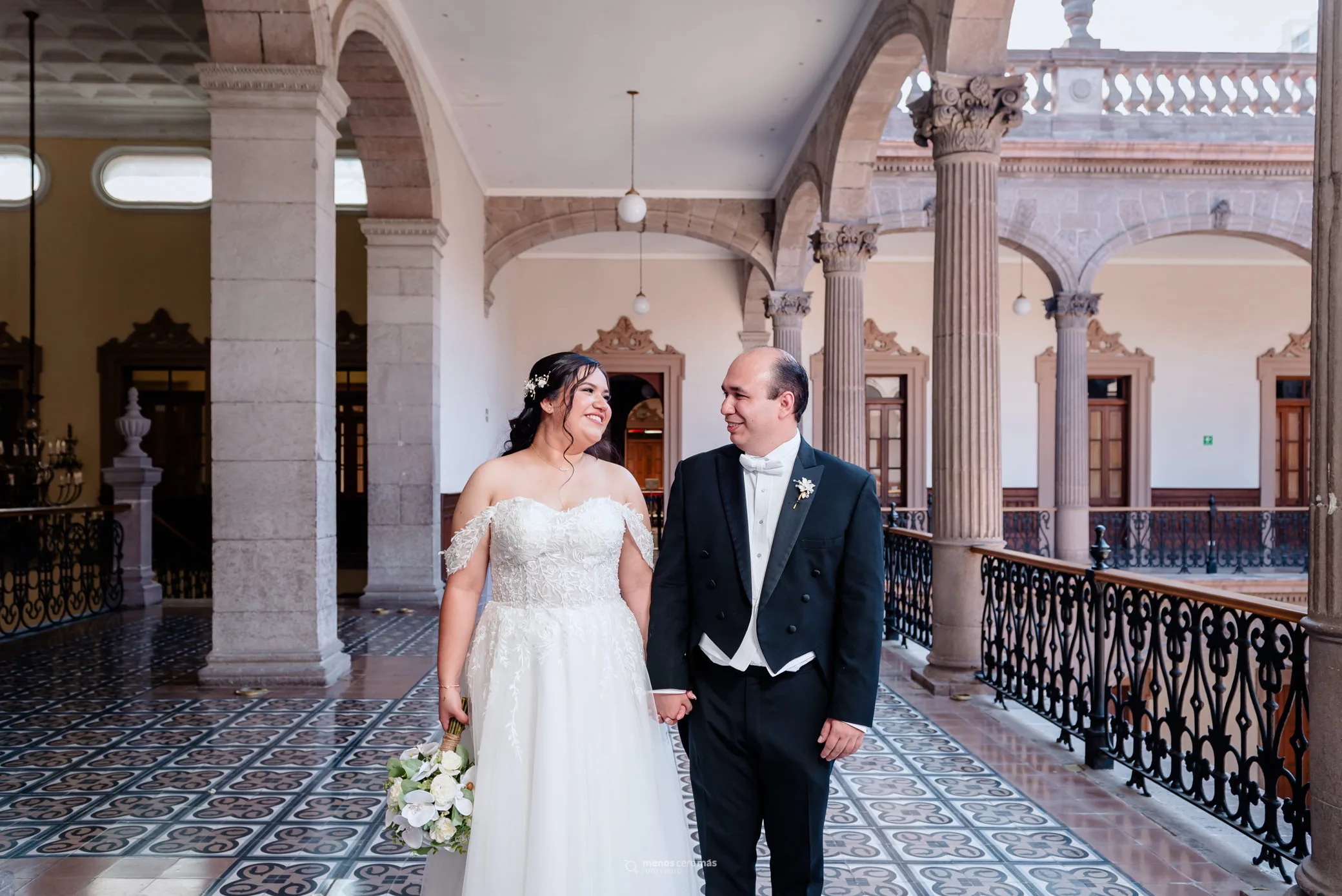 Fotografía de boda de Leslie y Alan en Musea del Palacio, boda en Las Pampas Eventos